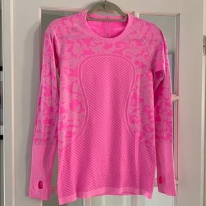 🍋Lululemon long sleeve swiftly